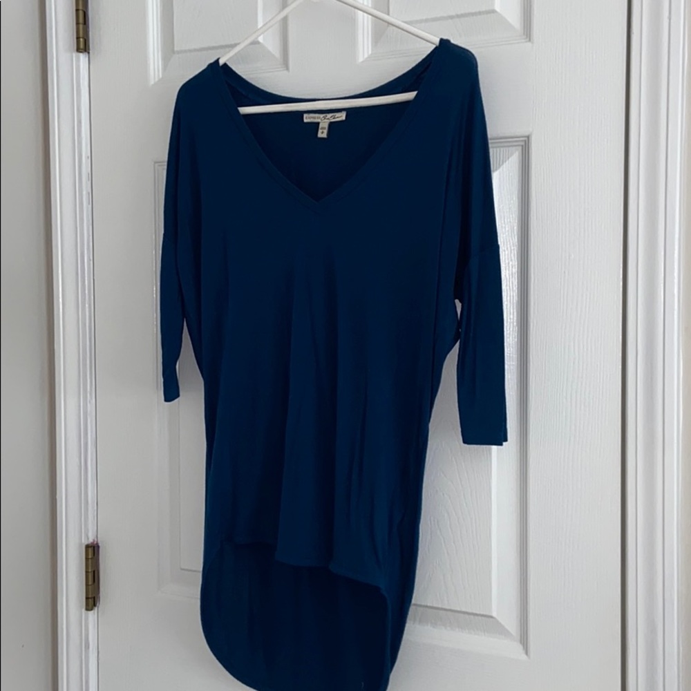 EXPRESS MID LENGTH SLEEVE TOP - Picture 1 of 4